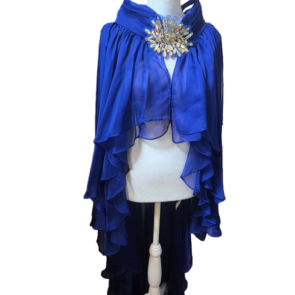 Chiffon Blue Cape Or Skirt with Rhinestone Brooch Costume - Picture 1 of 6